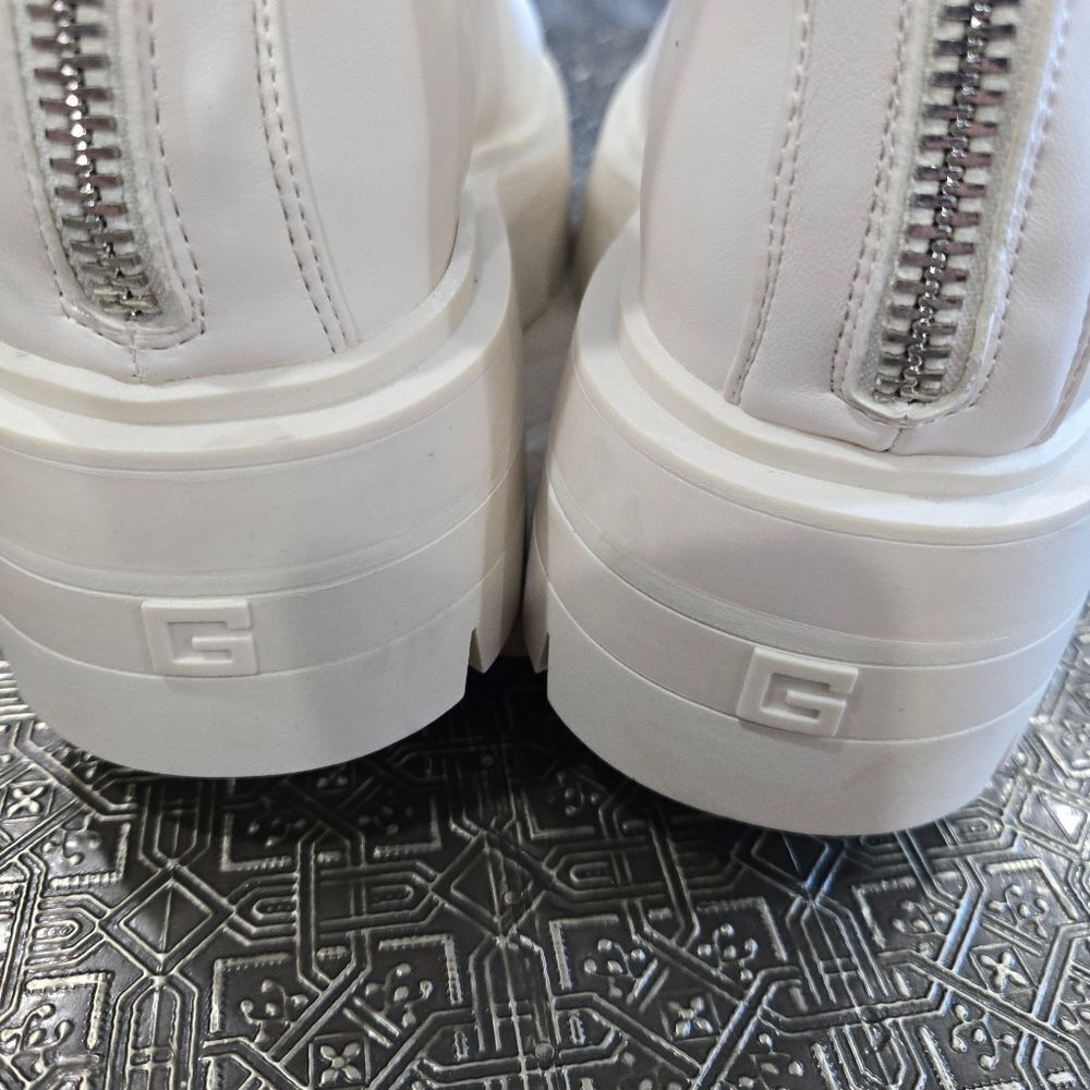🐢 Guess GW Saleen Combat Platform Boots in Cream Womens Size 10 Like New! - Picture 11 of 15